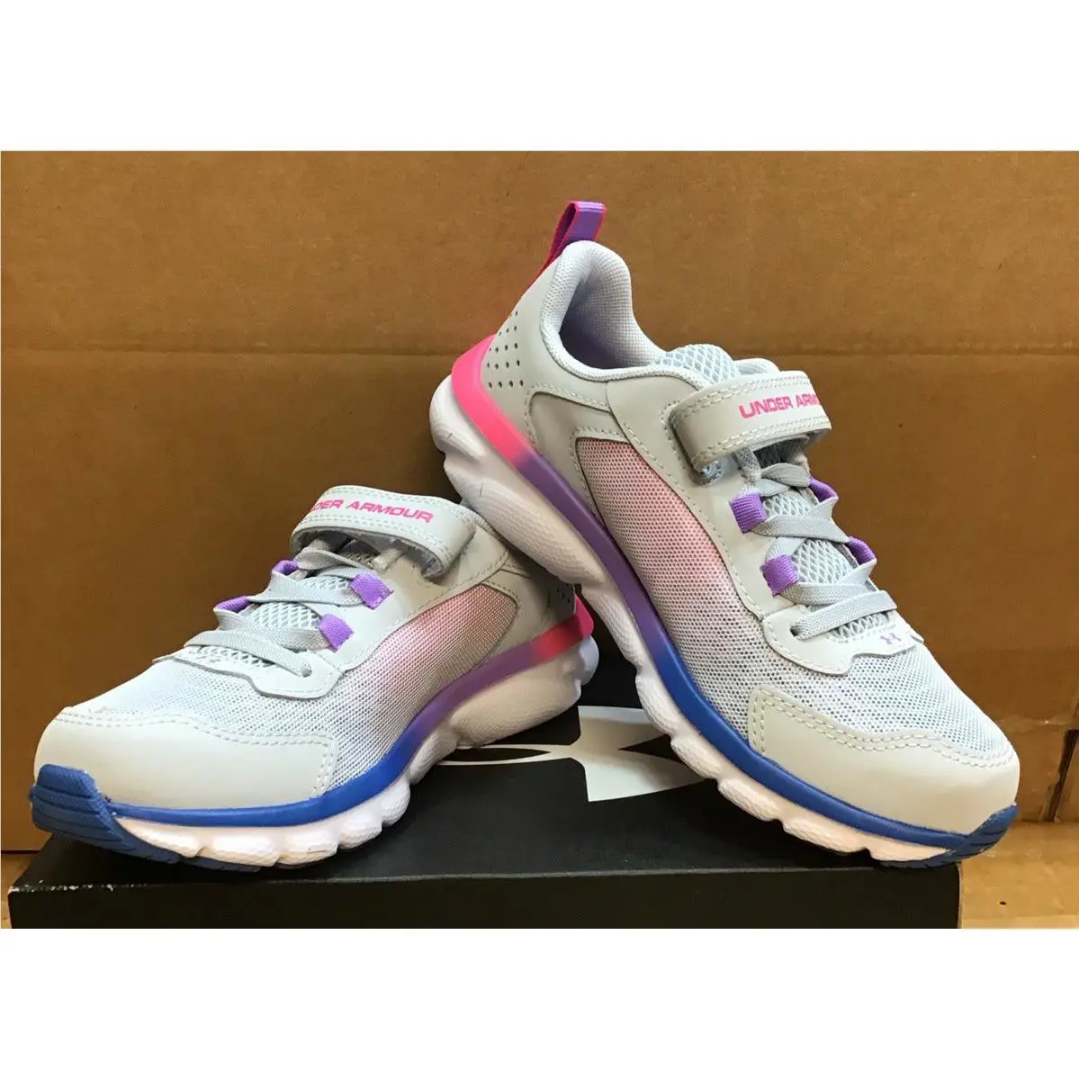 Under Armour shoes - Under Armour Charged Assert - Charged Assert - 3024590-003 - Grey White Pink Blue 8