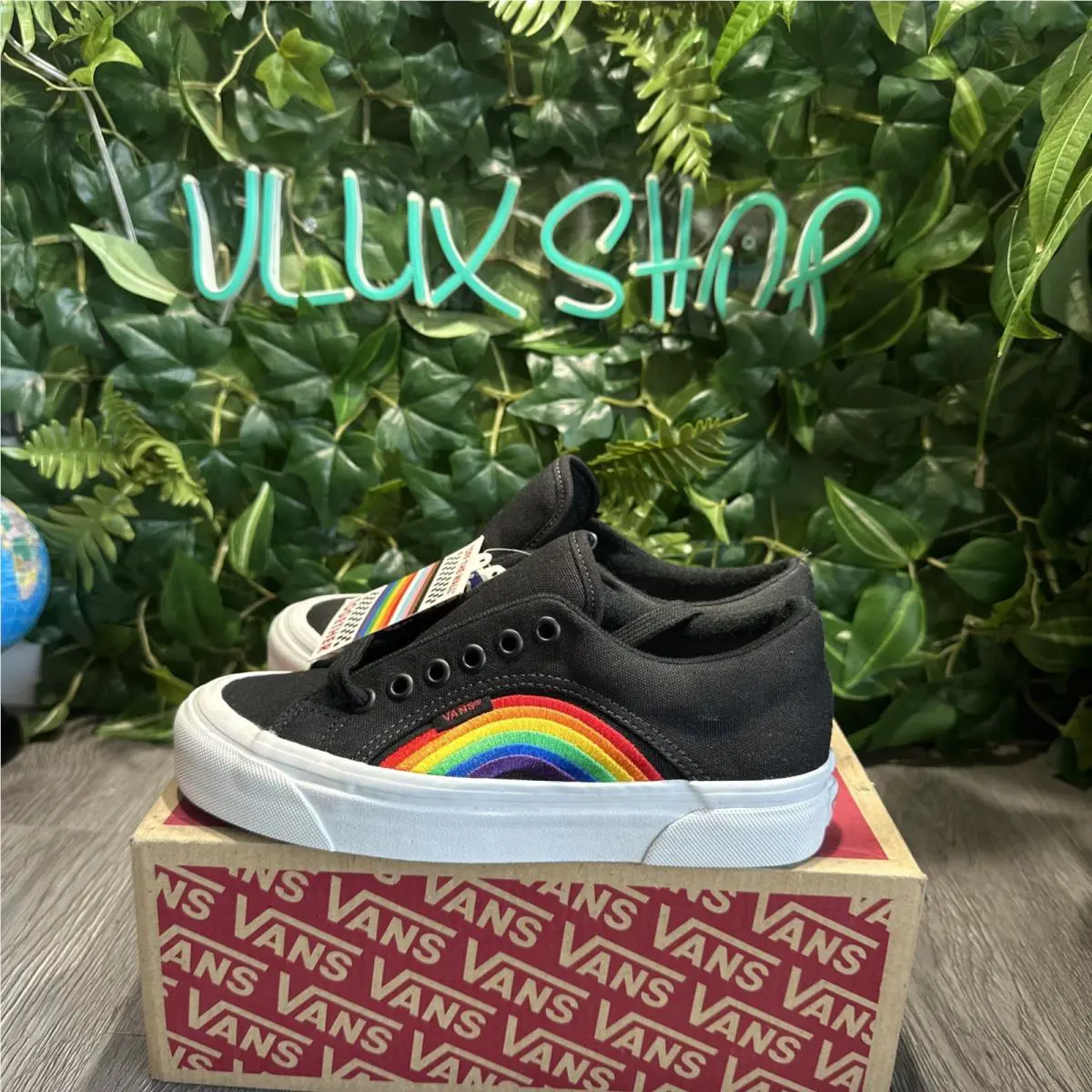 Vans shoes - Black (UPC: 0194902639045) 2
