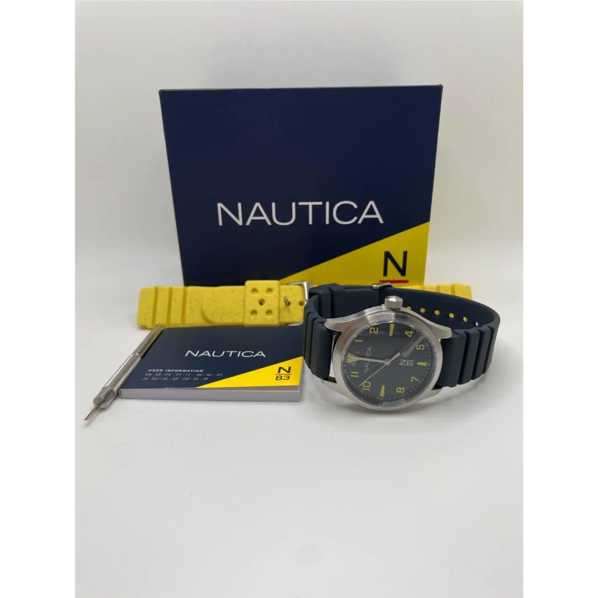 Nautica Hannay Bay NAPHBS404 Mens Blue Silver Round Analog Wristwatch