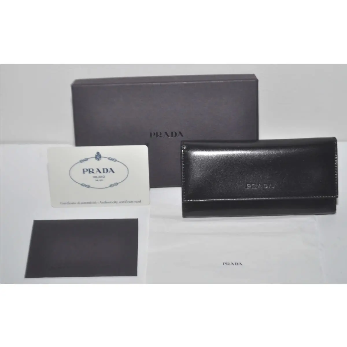 Prada Vitello Nero / Black Leather 6 Key Case Holder Wallet