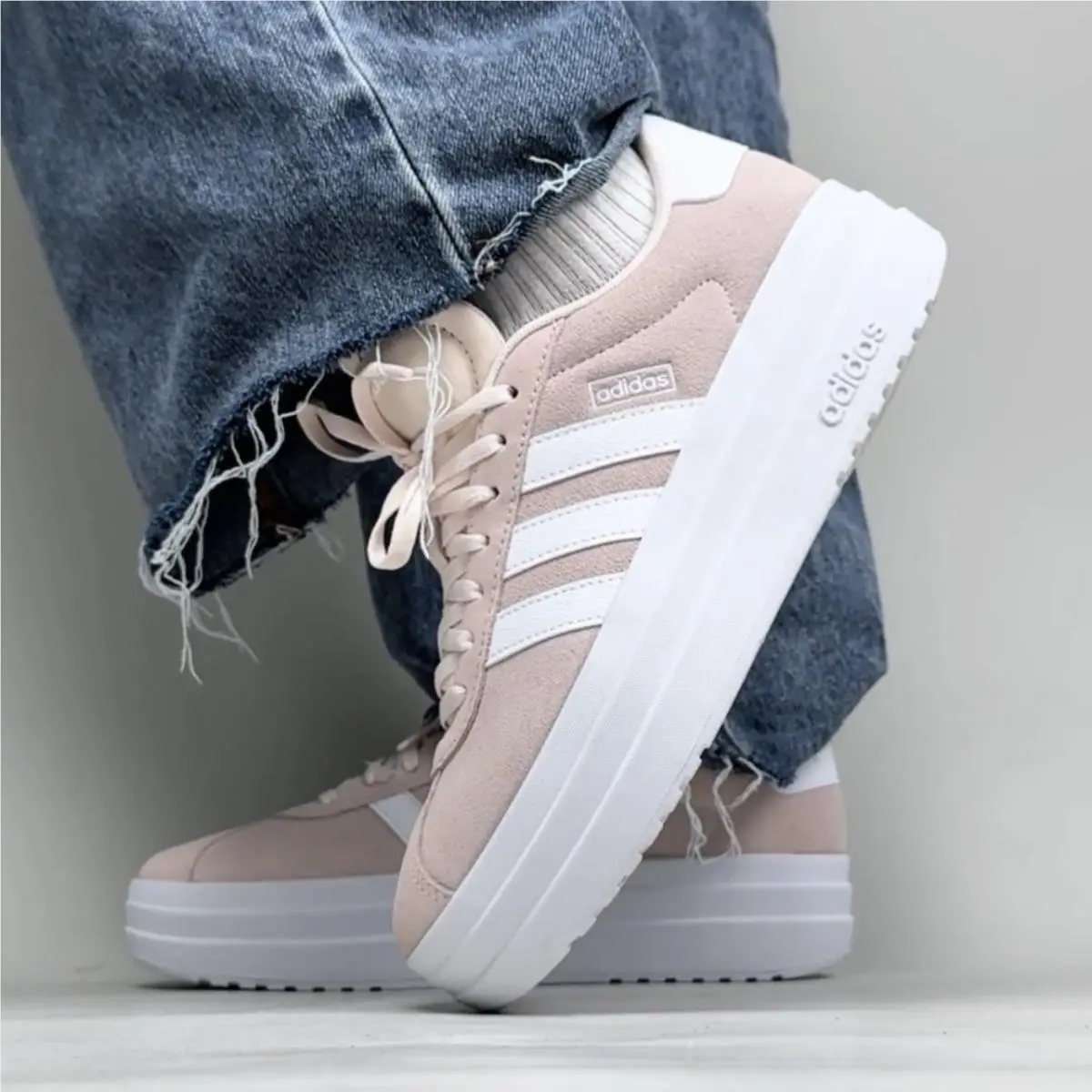 Adidas VL Court Bold Women`s Athletic Shoe Pink Sneaker Trainers Footwear 996