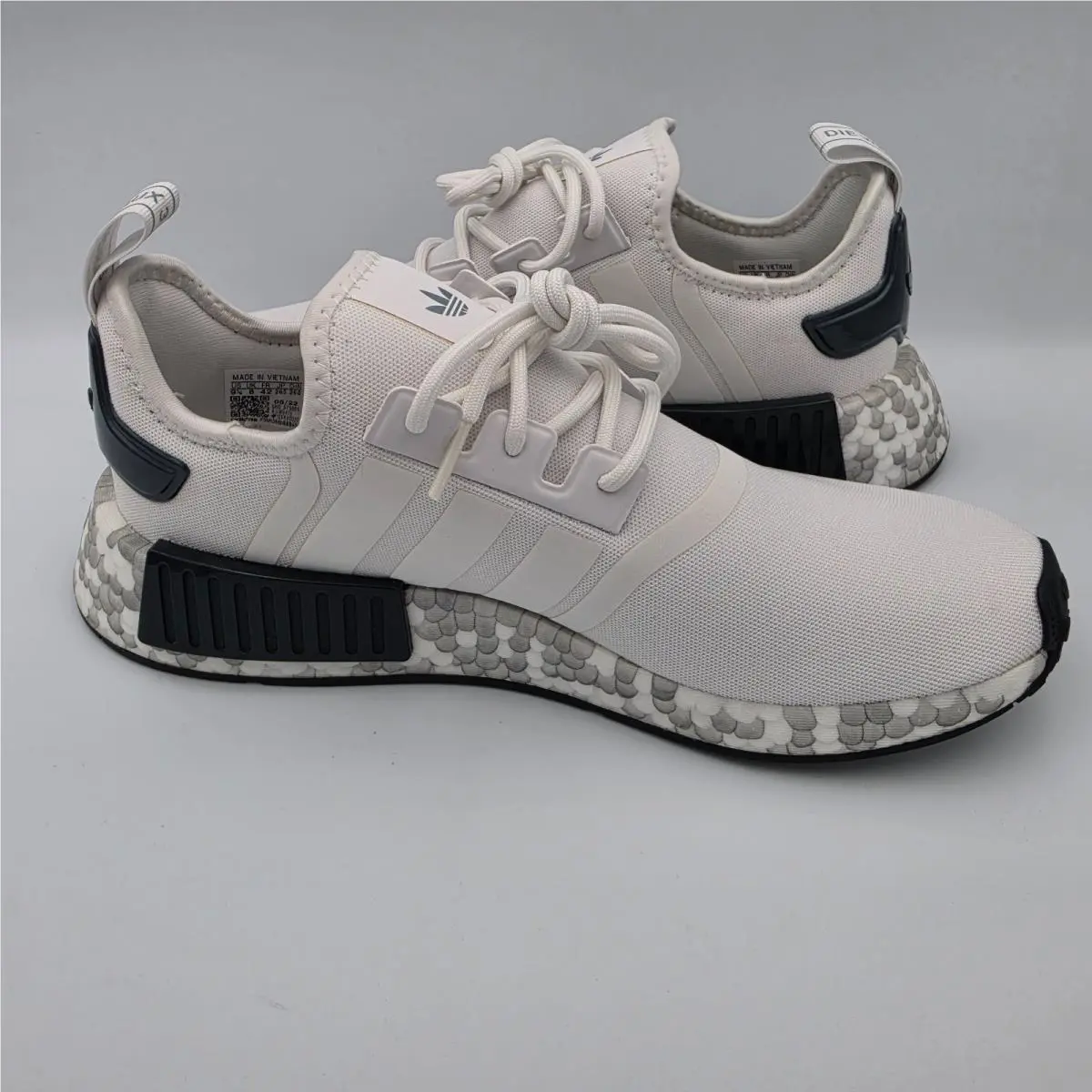 Adidas shoes - adidas NMD R1 - NMD - GW9476 - White 3