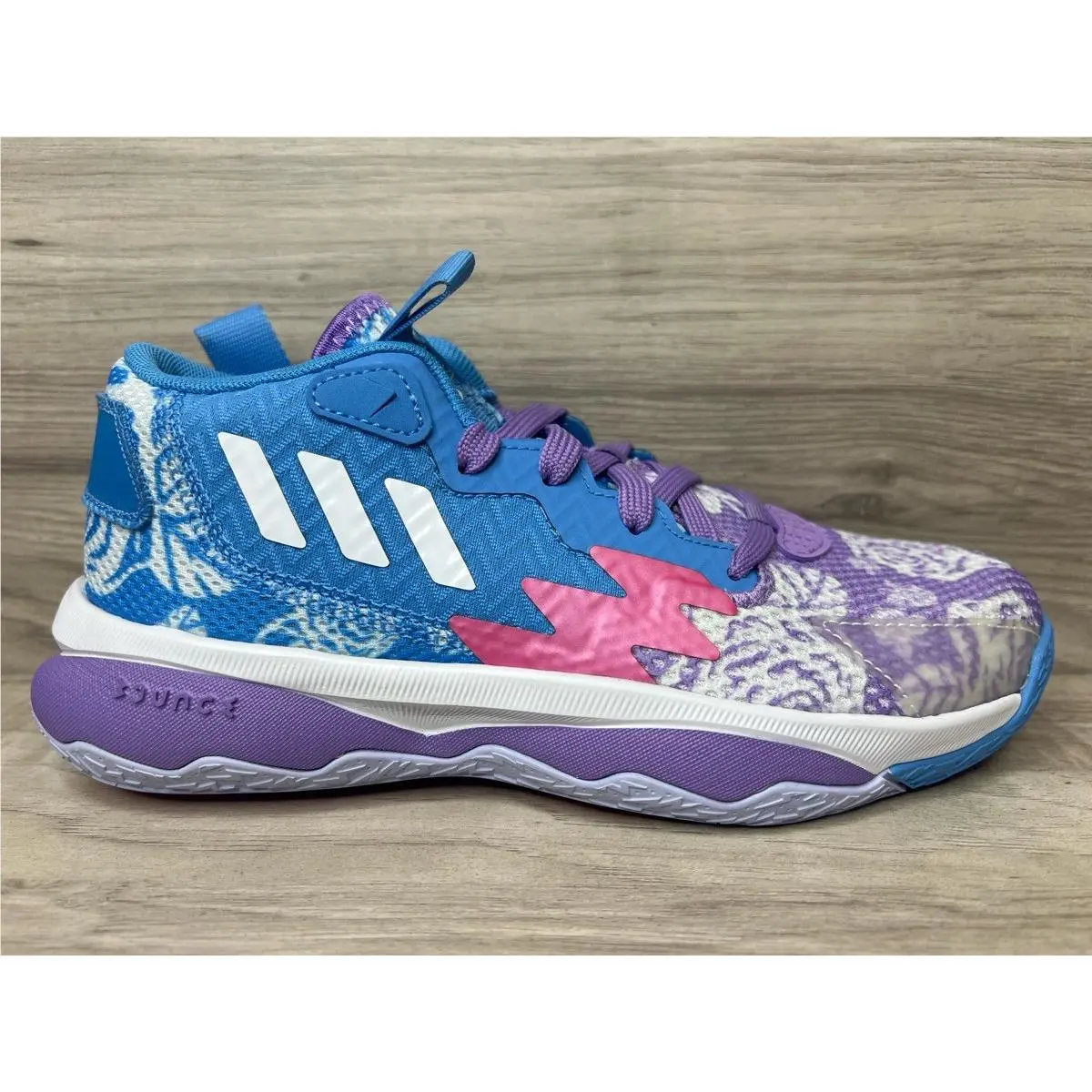 Adidas shoes - ADIDAS Dame IF8333 - Dame - Multi-Color 1