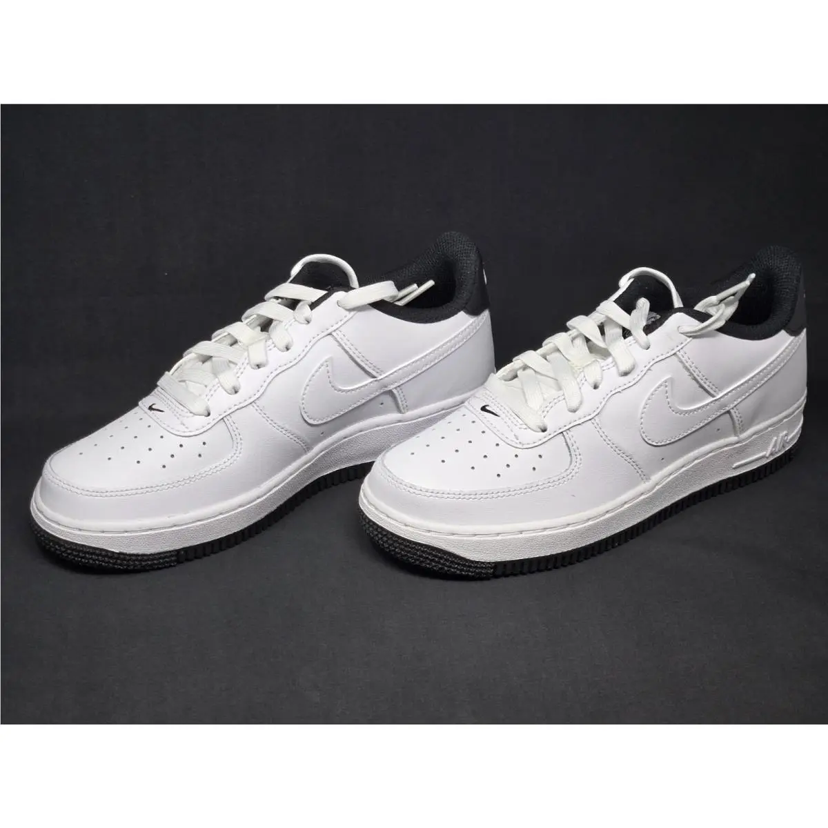 Nike Air Force 1 Ess GS Youth Size 7 Womens 8.5 Black White Shoes DV1331-100 Nby