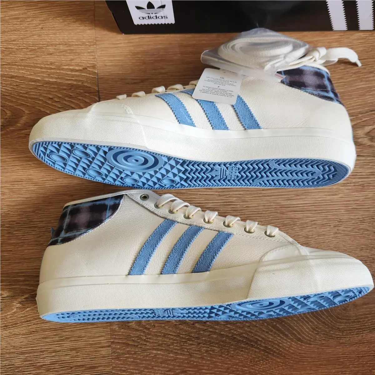 Adidas shoes - Matchcourt Mid - Matchcourt Mid - White (UPC: 190308776506) 4