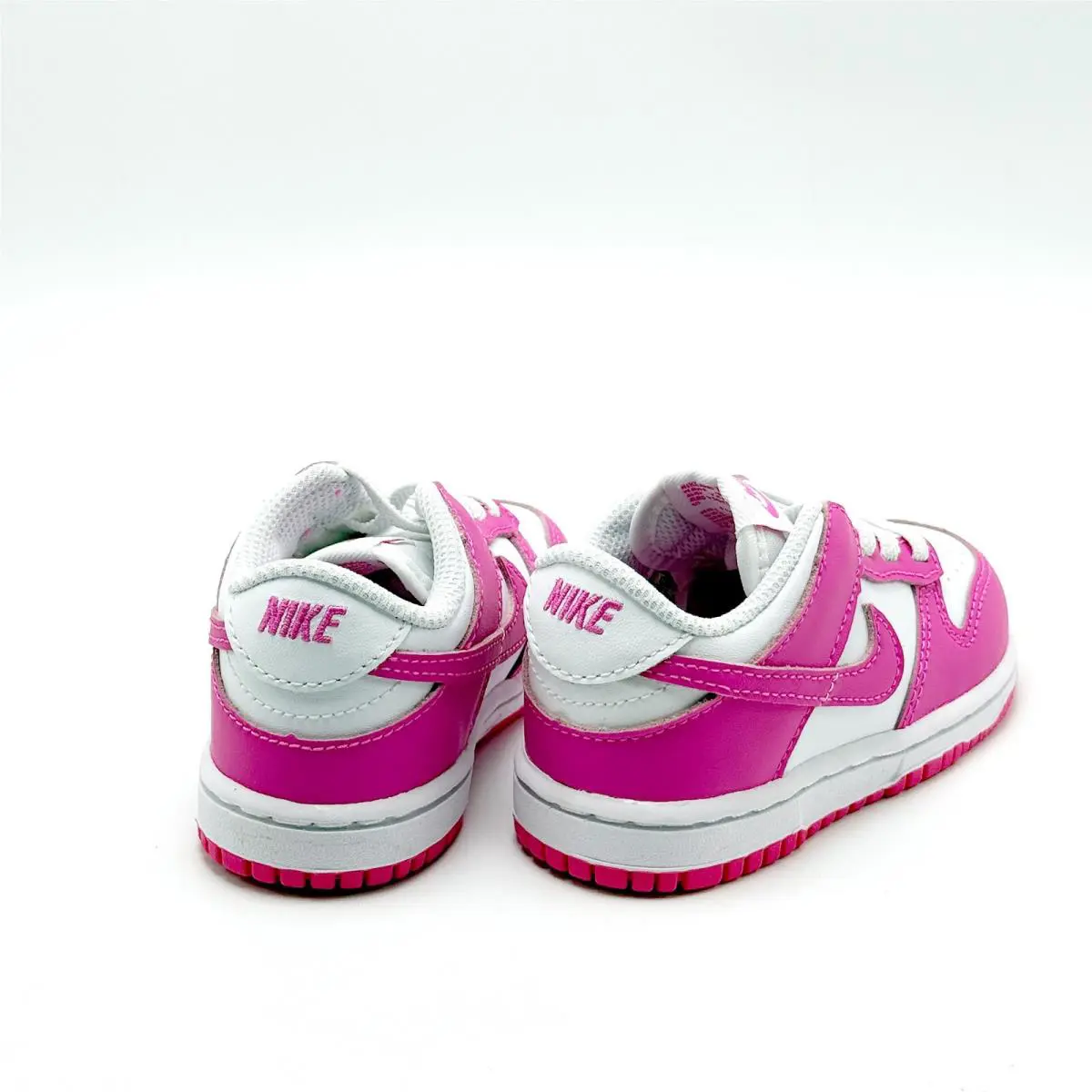 Nike shoes - Jordan 1 - Pink 2