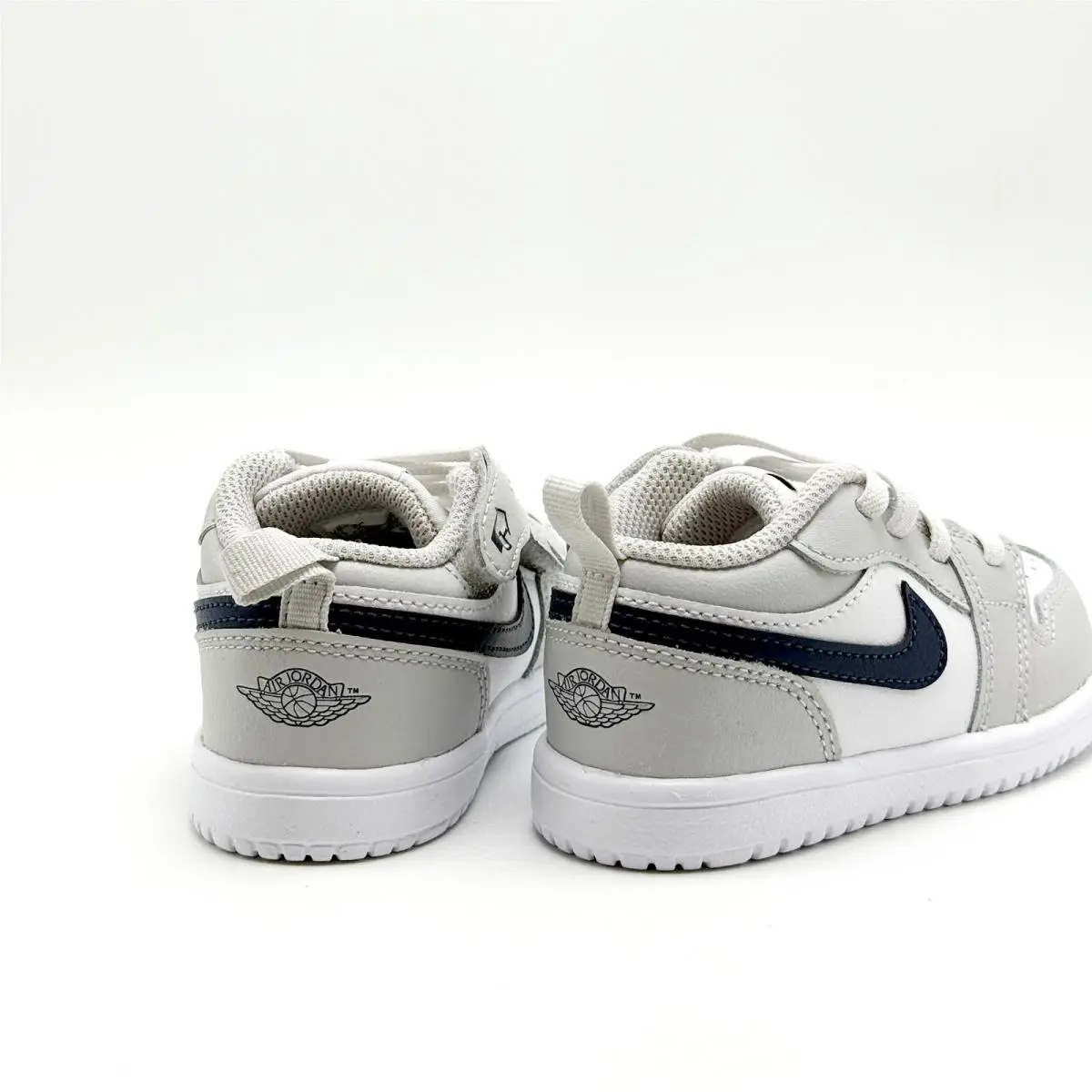 Nike shoes - Air Jordan 1 - Air - Gray 1