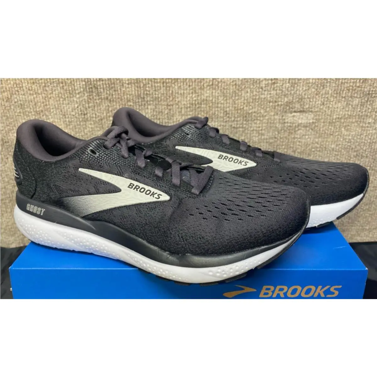 Brooks shoes - Brooks Ghost 16 - Ghost - 110418-164 - Black/Grey/White 4