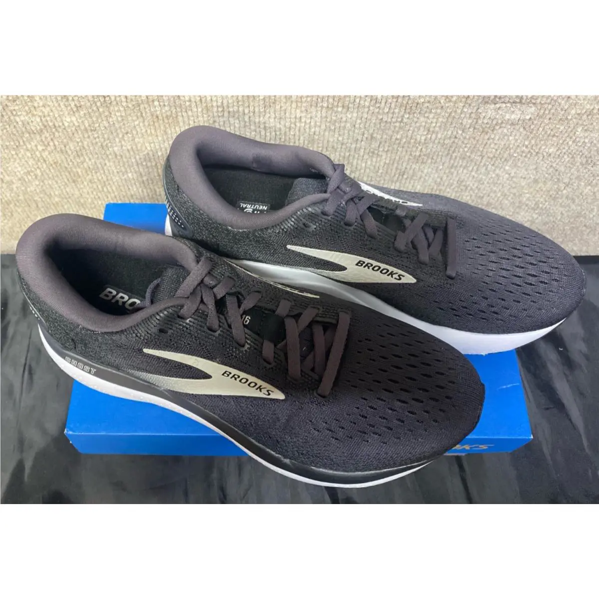 Brooks shoes - Brooks Ghost 16 - Ghost - 110418-164 - Black/Grey/White 5