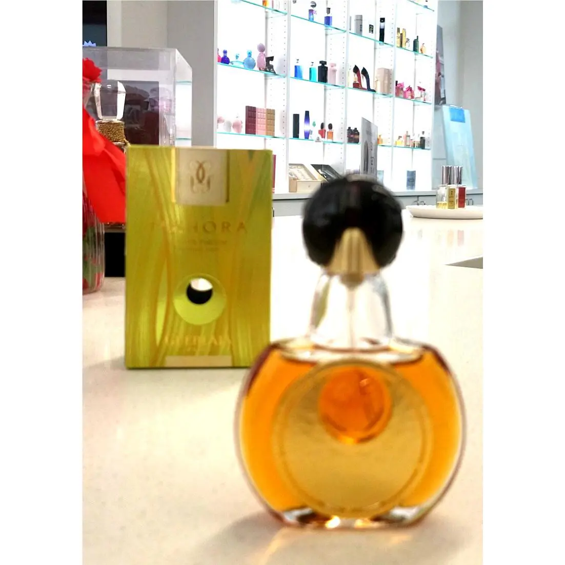 Mahora Guerlain 1.0 oz Eau de Parfum Spray