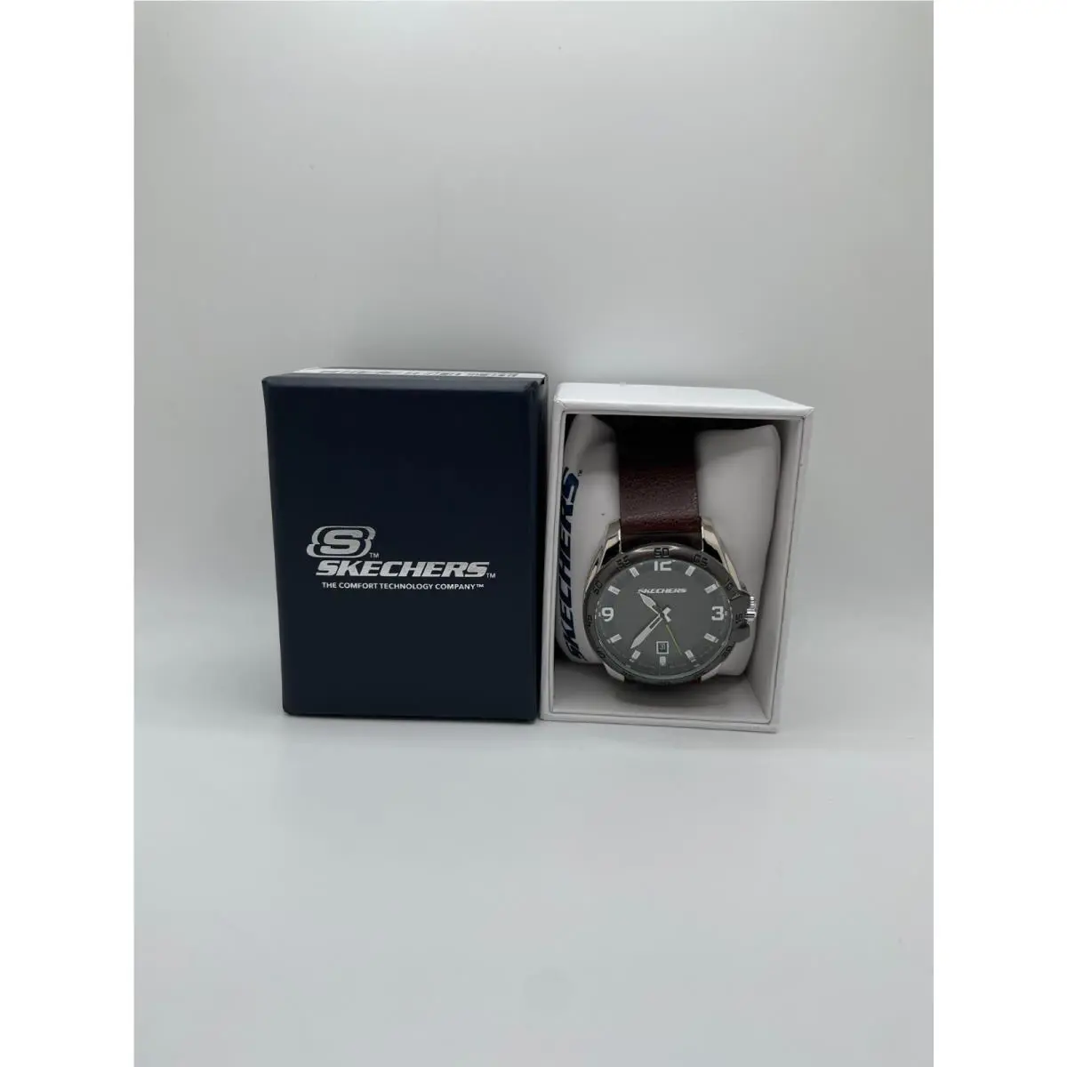 Skechers Mens Gray Dial Brown Band Date Indicator Round Analog Wristwatch