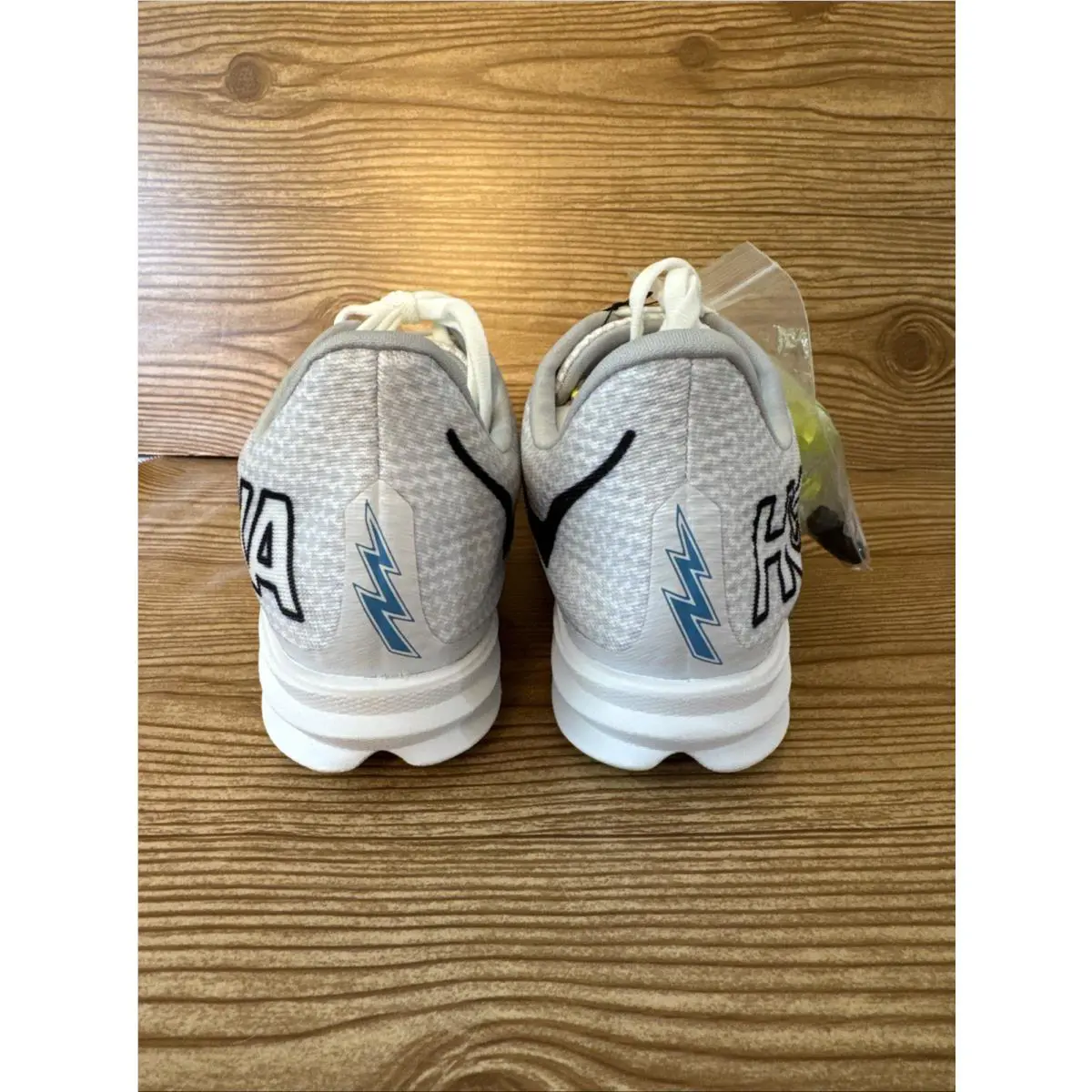 Hoka shoes - Hoka One One Crescendo MD - white / nimbus cloud 3