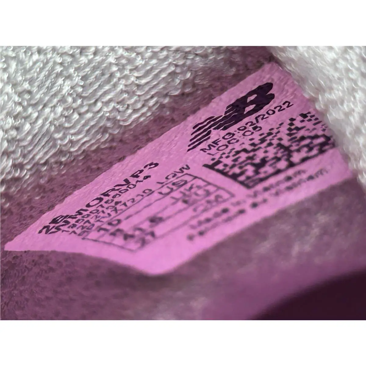 New Balance shoes - New Balance Fresh Foam More - WMORVP3-2E - Pink Haze (UPC: 195907560044) 8