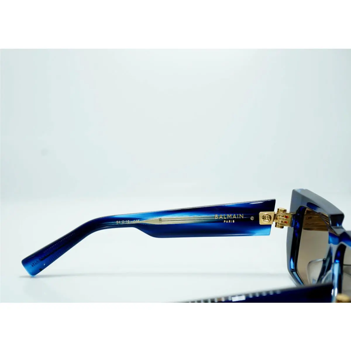 Brand New Balmain Sunglasses - B-VI BPS-128C Size 54-15-145 Cat. 3 Balmain B-VI BPS-128C Sunglasses Blue Swirl/Dark Brown  main image 2