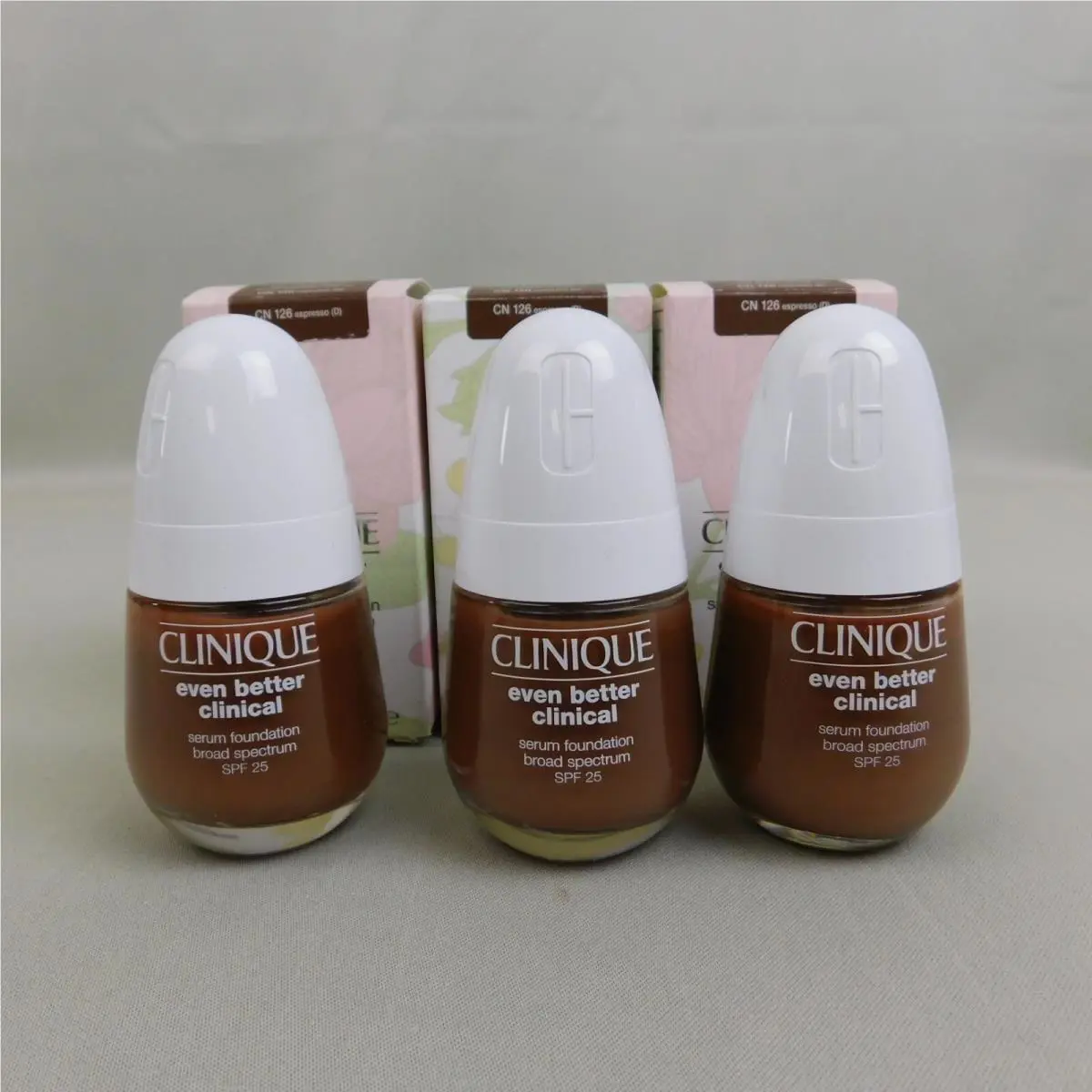 Lot 3 Clinique Even Better Clinical SPF25 Serum Foundation CN 126 Espresso 2268