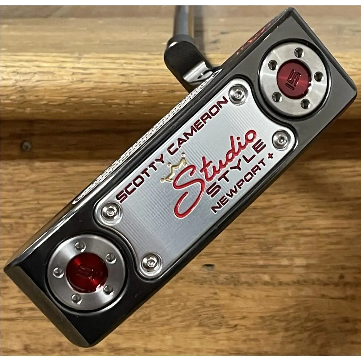 Scotty Cameron  - Studio Style Newport Plus - 2025 - SCS - Xtreme Dark - DLC - Red, Lie Angle: Black 2