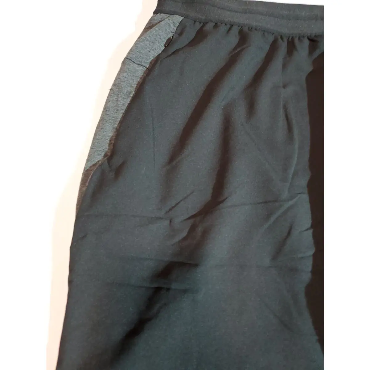 Nike clothing - Dri-FIT - Gray / Black (UPC: 195237771356) 0