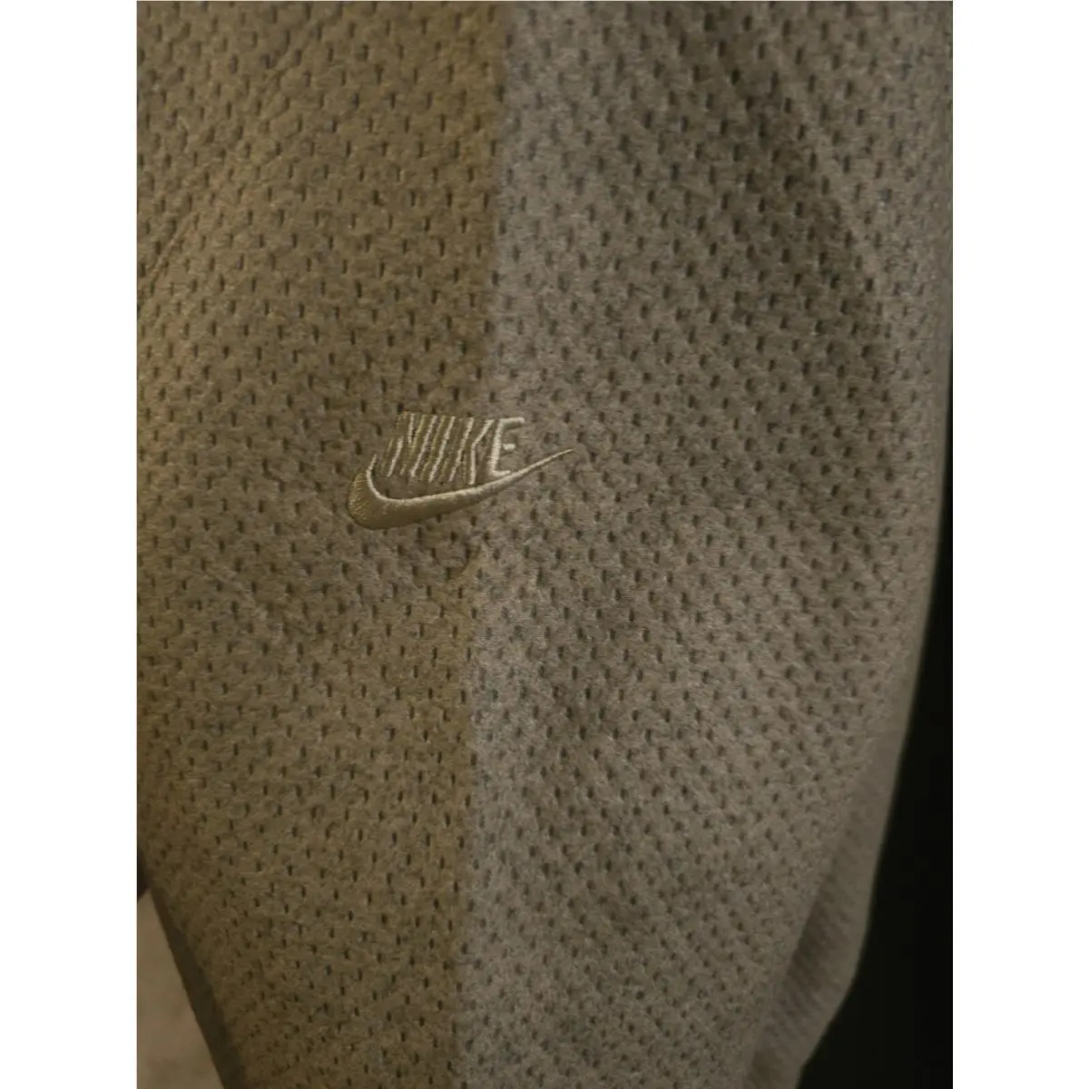Nike clothing - Light Olive 1