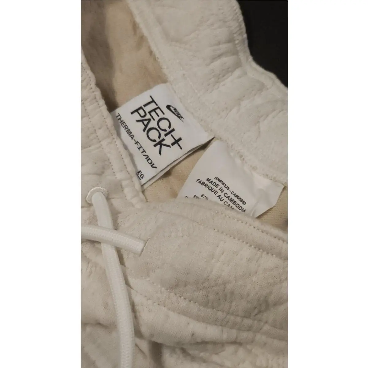 Nike clothing - Nike Tech - Tech - DQ4277-133 - Sail 4