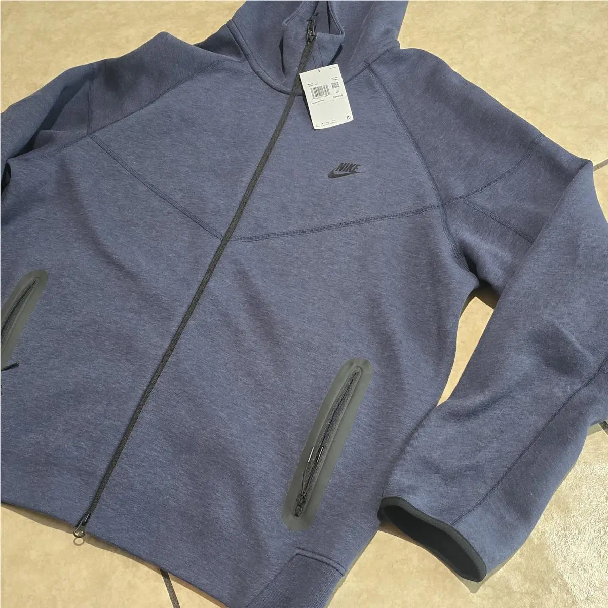 Nike clothing - Blue (UPC: 196607413524) 2