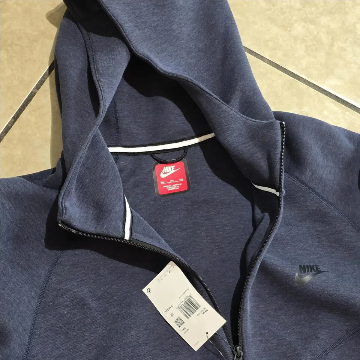 Nike clothing - Blue (UPC: 196607413524) 6