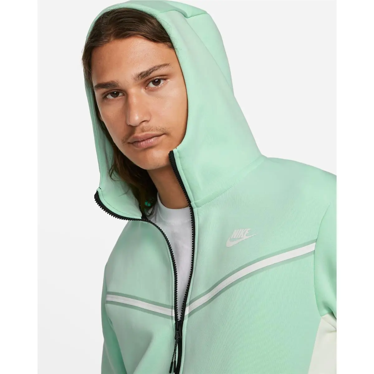 Nike clothing - Mint Foam/Candle/Candle (UPC: 195871870927) 1