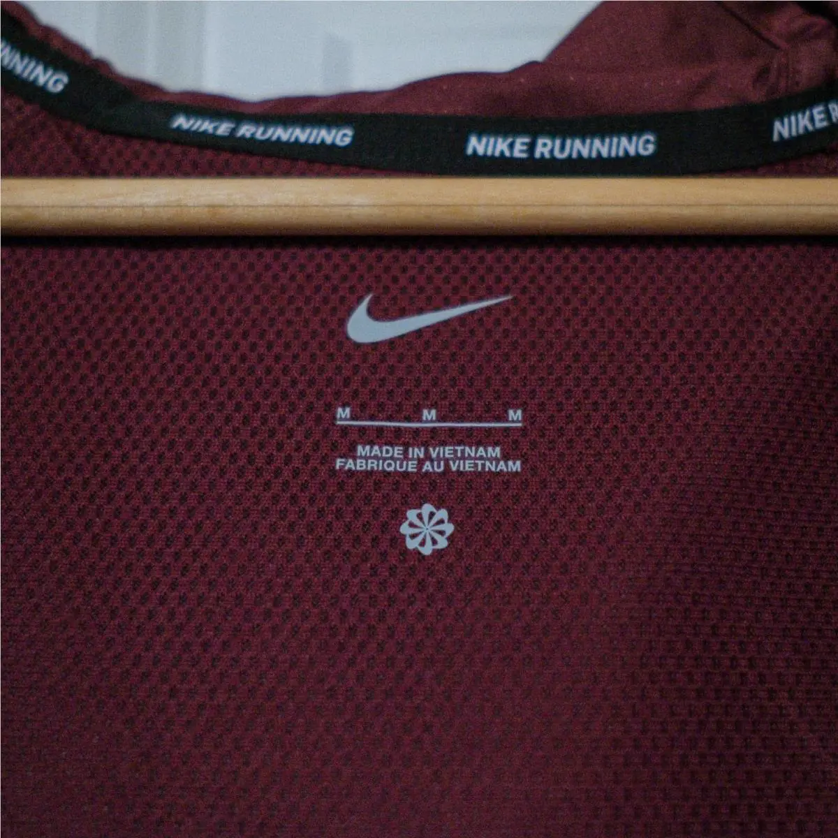 Nike clothing - Multicolor (UPC: 0196968922994) 0