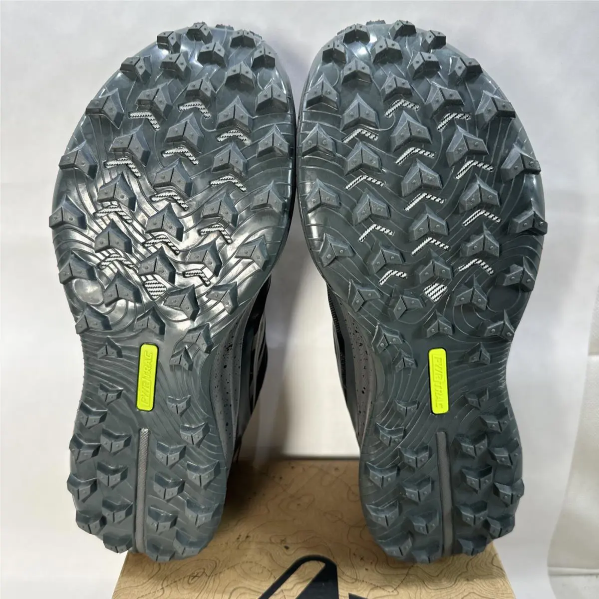 Saucony shoes - Peregrine 12 - Peregrine - S10737-05 - Black (UPC: 0195017380686) 6