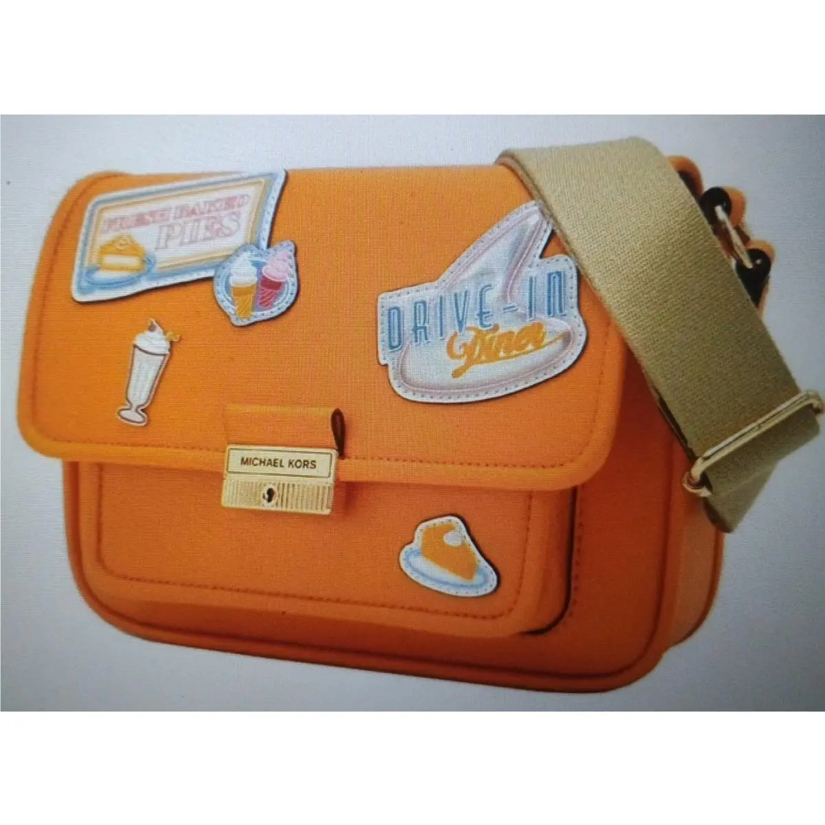 Michael Kors Bradshaw Drive IN Medium Pocket Crossbody Messenger Bag Pop Orange
