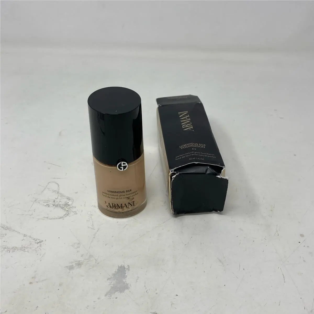 Giorgio Armani Luminous Silk Foundation 4.5 Sand 1oz