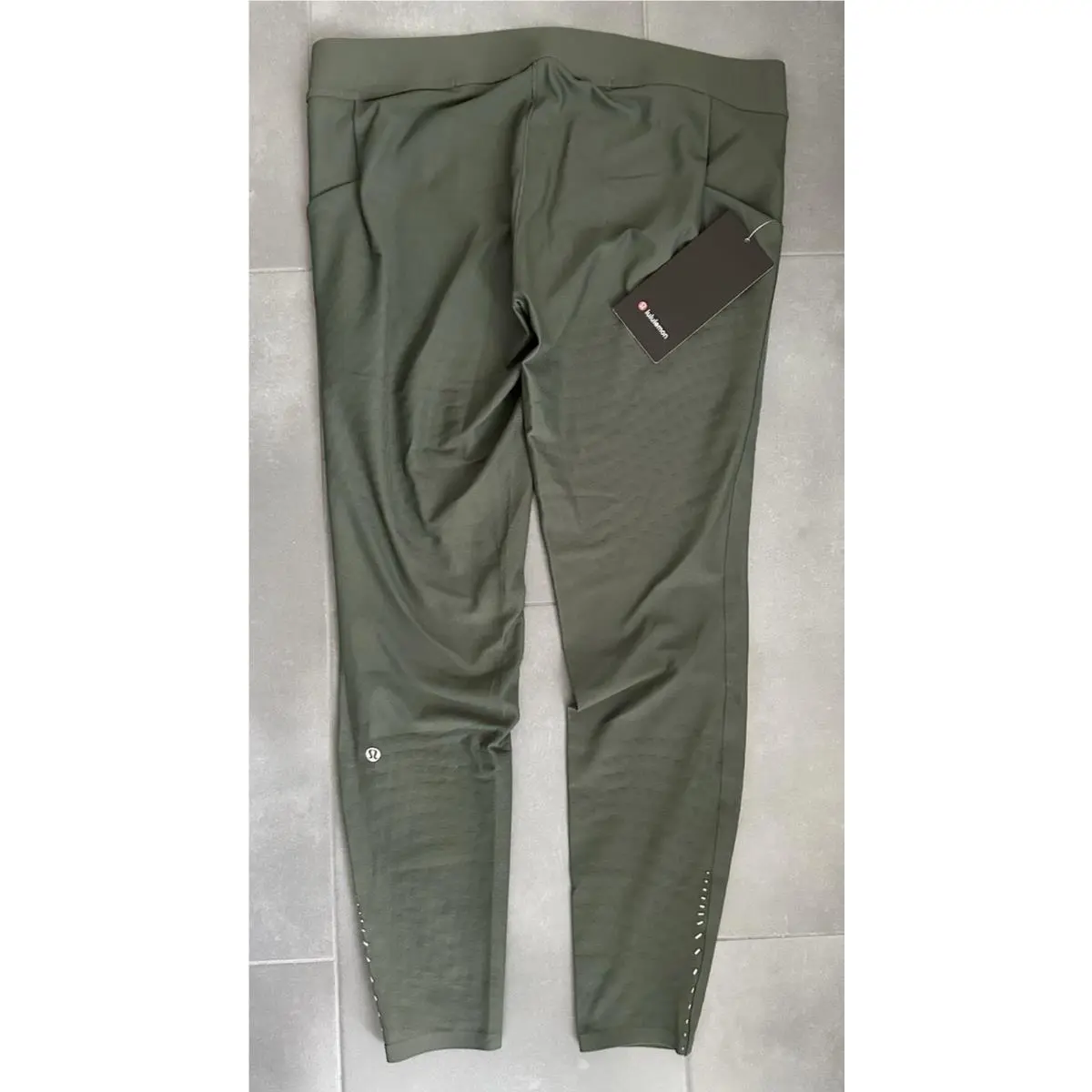 Lululemon clothing - Green 1