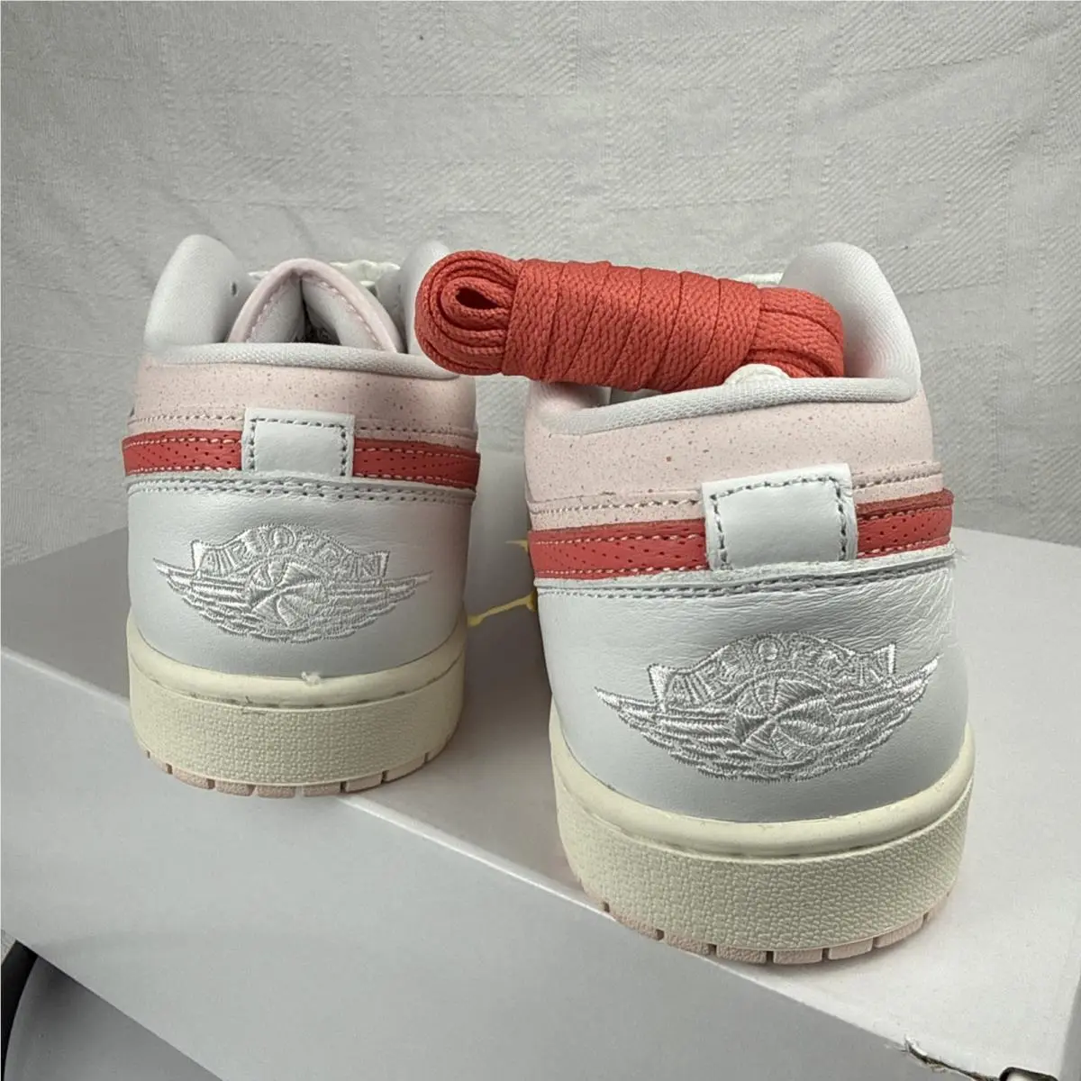 Nike shoes - Air Jordan 1 Low SE - IB8156-133 - Summit White 3