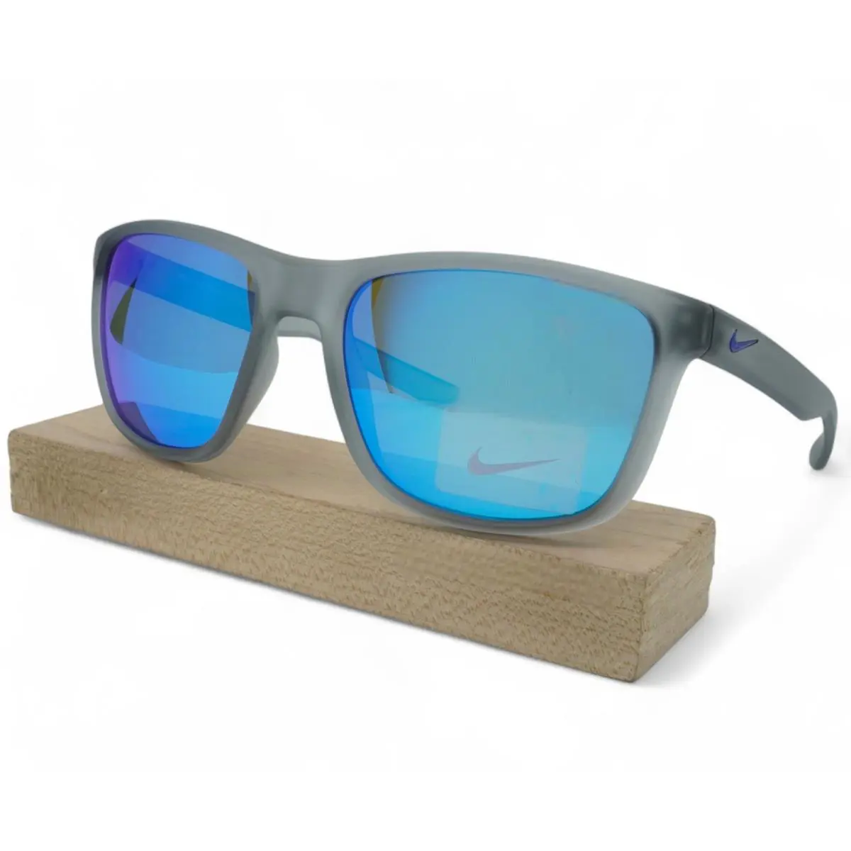 EV1122-012 Unisex Nike Essential Endeavor Sunglasses