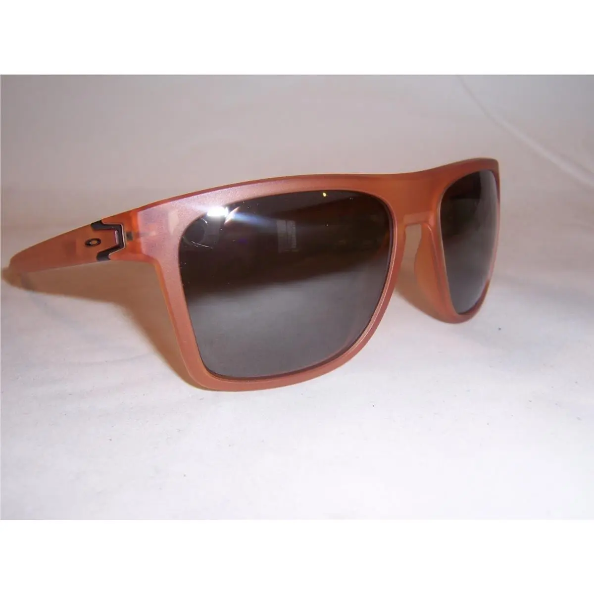 Oakley Sunglasses Liffingwell OO9100-19 Ginger/black Polarized 57MM 9100