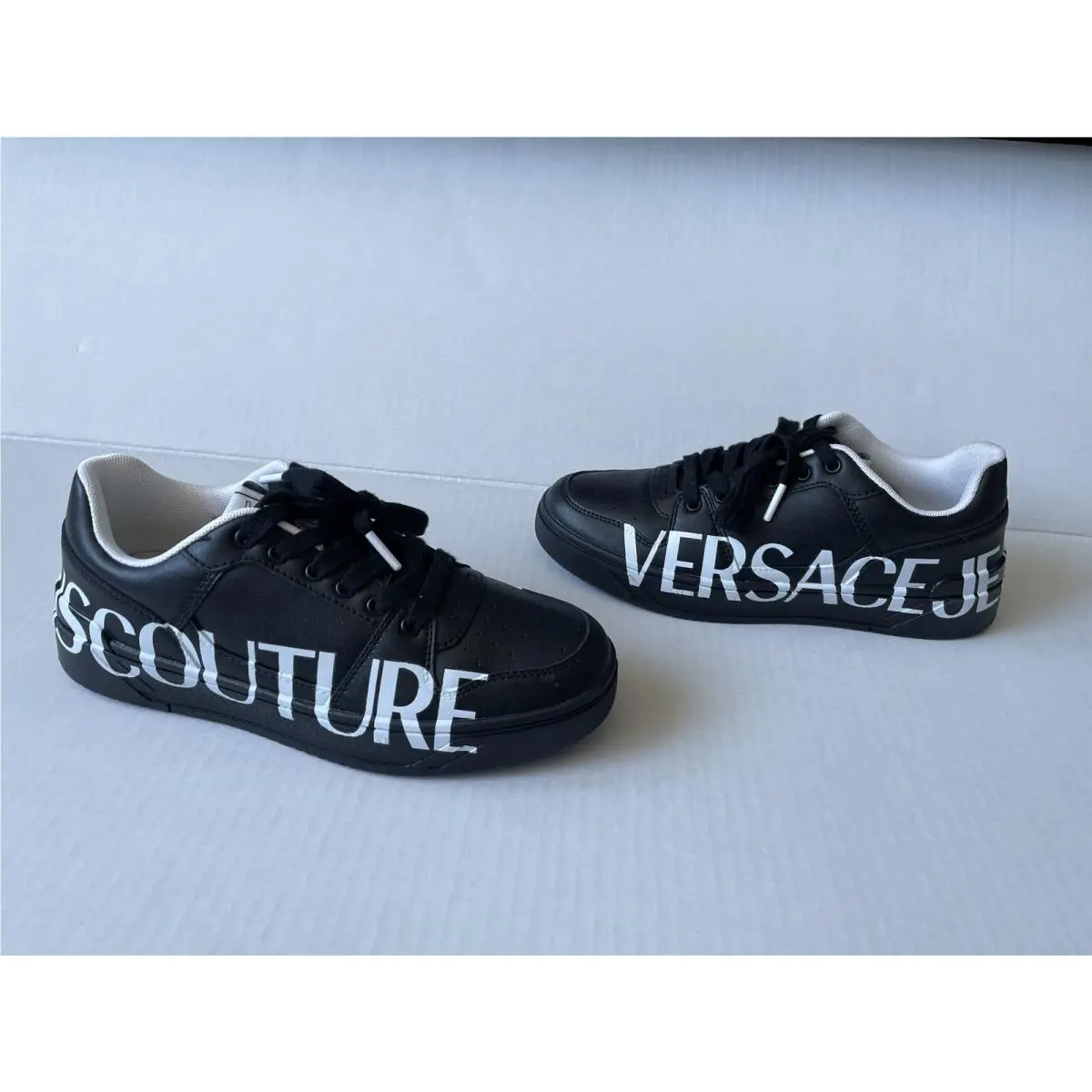 Versace Jeans Couture. Men`s Sneakers. Size US 6.5/ EU 40