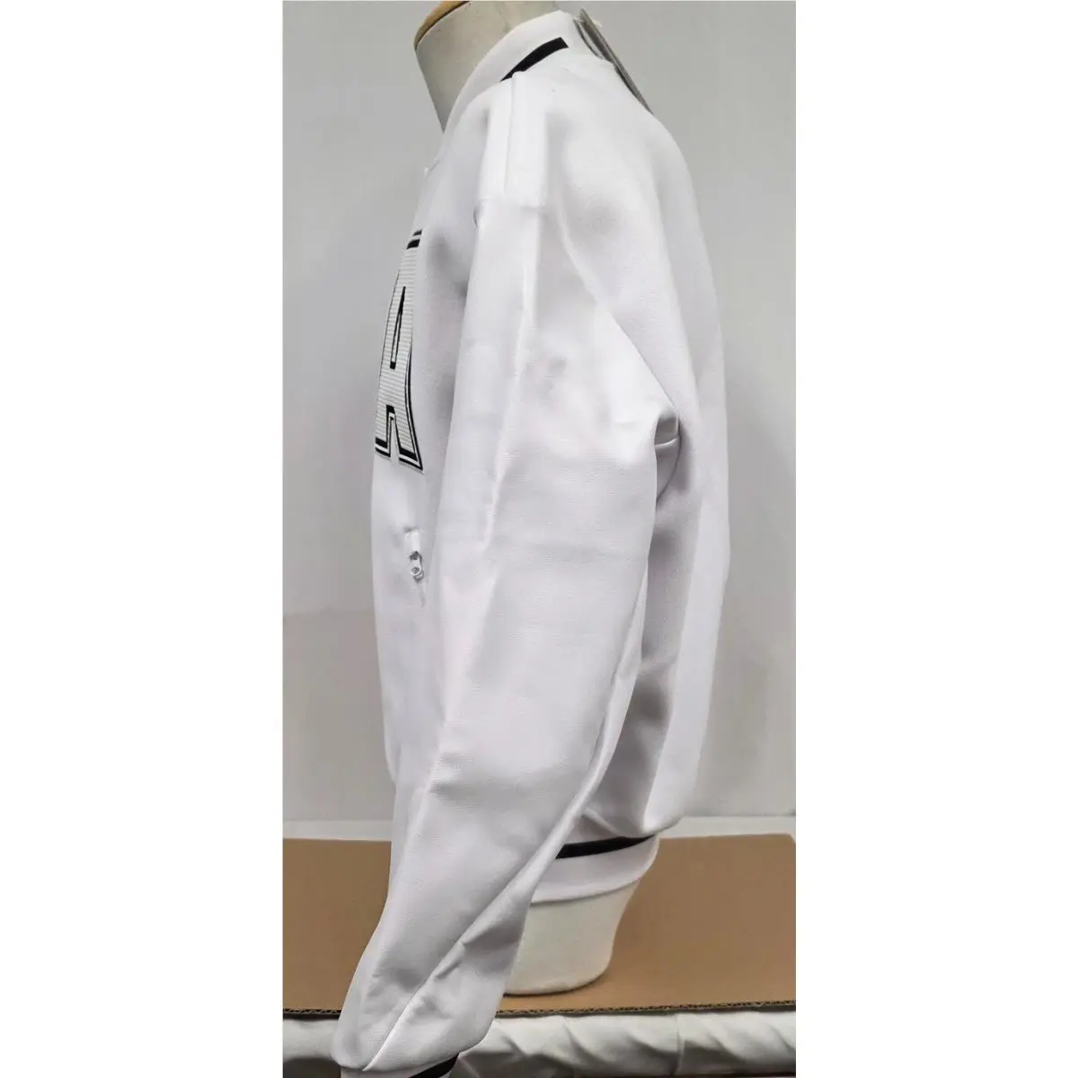 Adidas clothing - HY1290 - HY1290 - White 4