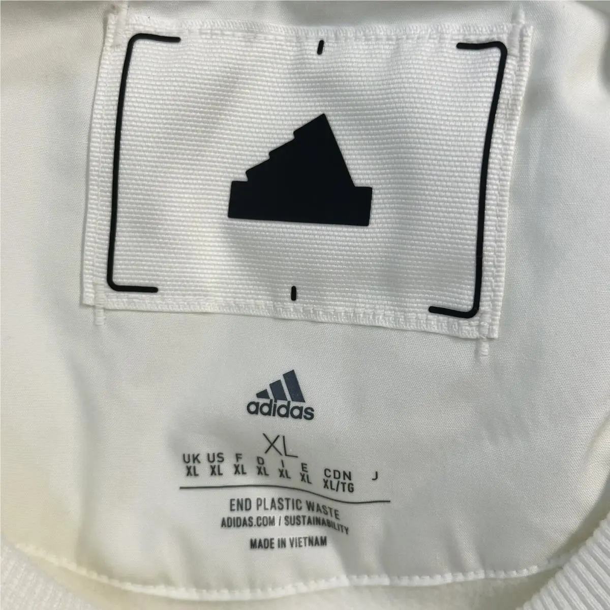 Adidas clothing - White 10