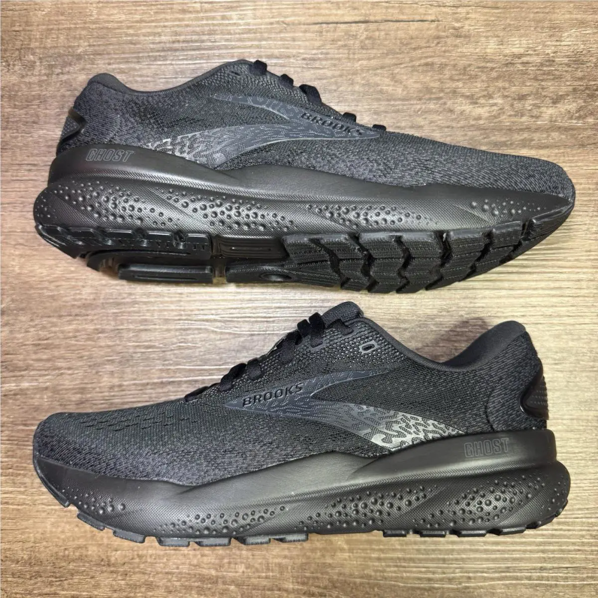 Brooks shoes - Brooks Ghost 16 Wide - Ghost Wide - 120407-1D-020 - Black 2