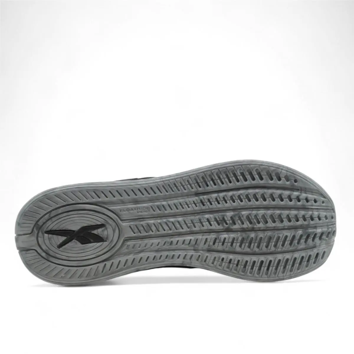 Reebok shoes - Cblack/Pugry2/Ftwwht 2