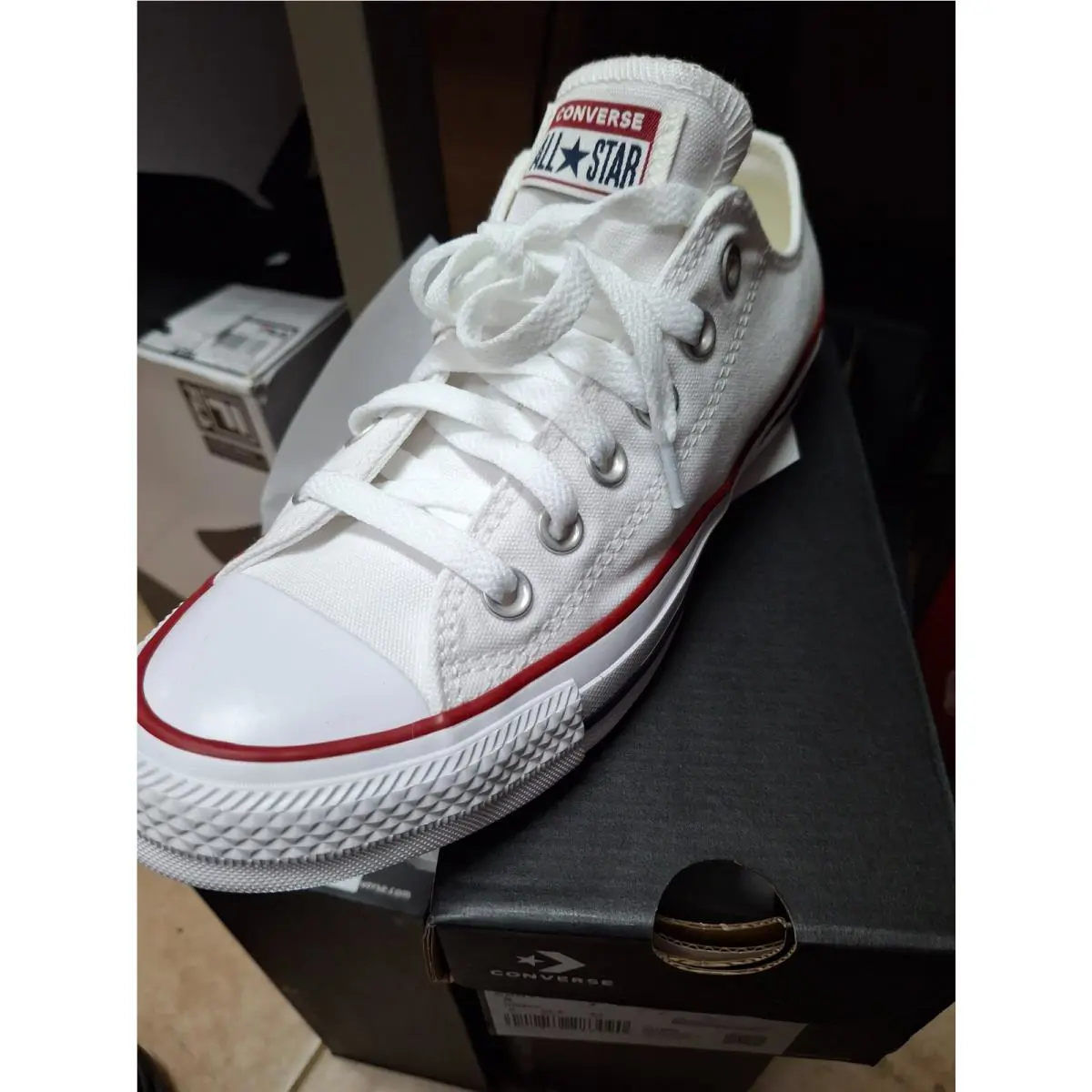 Converse shoes - White 1