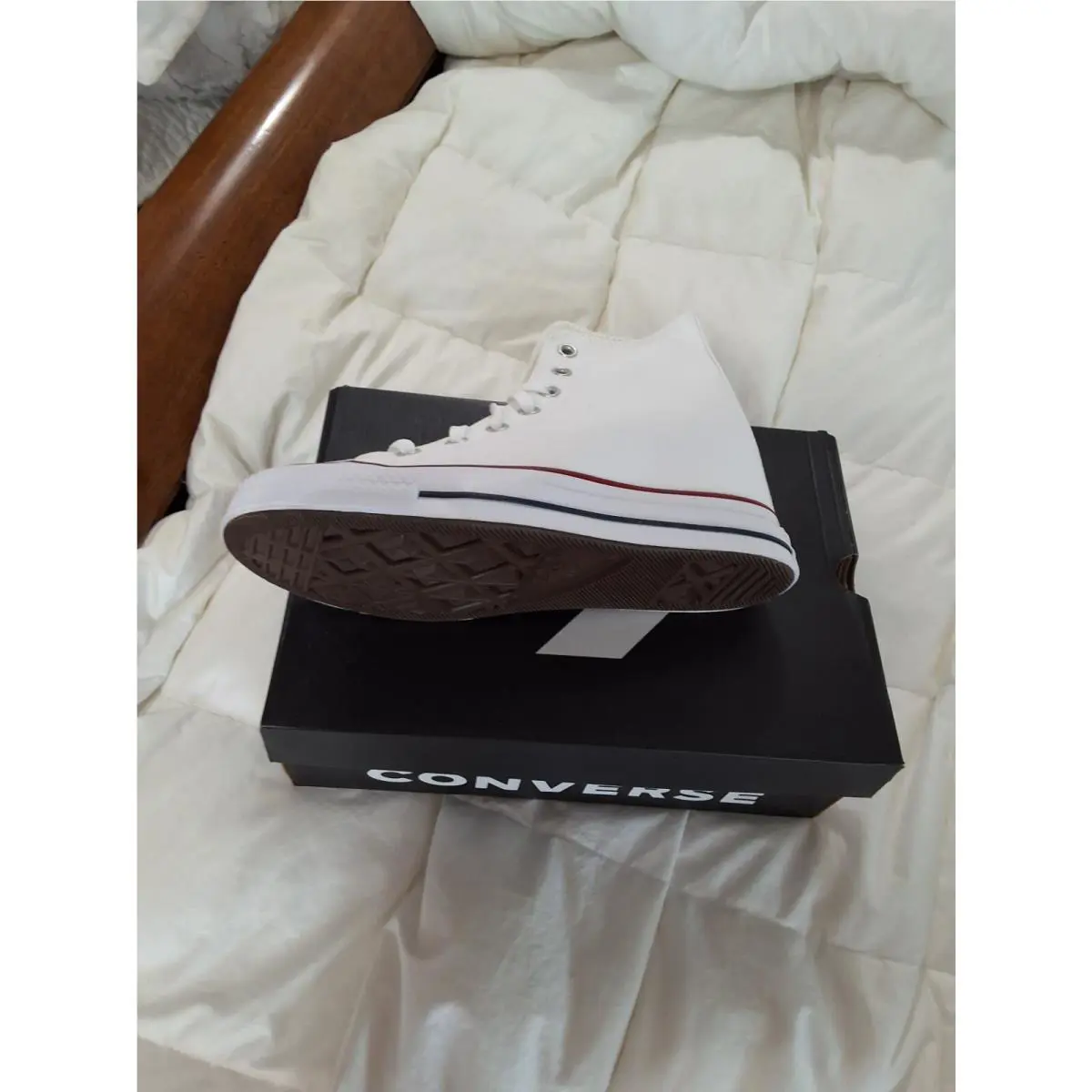 Converse shoes - White 1