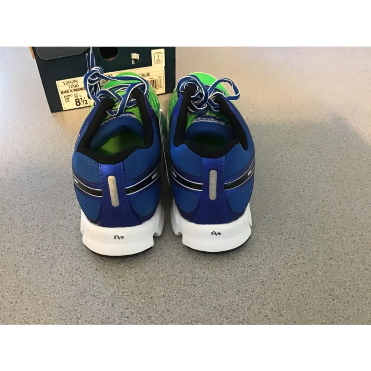 Asics shoes - ASICS GEL-Lyte - T2H2N - Apple Green/Black/Bright Blue 3