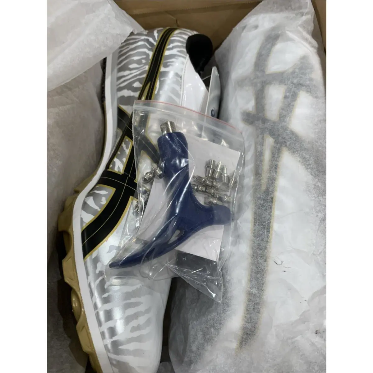 Asics shoes - Cyber Jump London - Cyber Jump London - White/Black/Gold 8