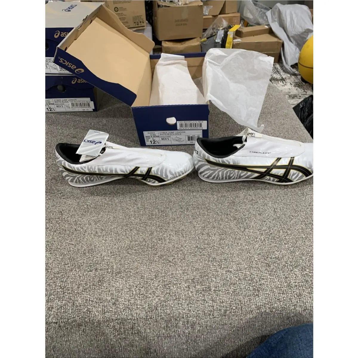 Asics shoes - Cyber Jump London - Cyber Jump London - White/Black/Gold 3