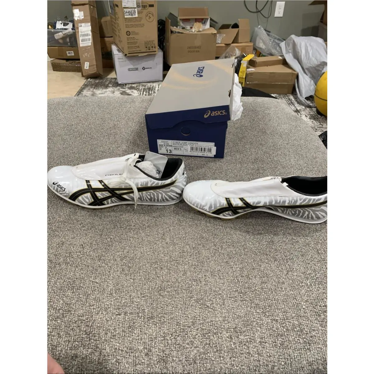 Asics shoes - Cyber Jump London - Cyber Jump London - White/Black/Gold 3