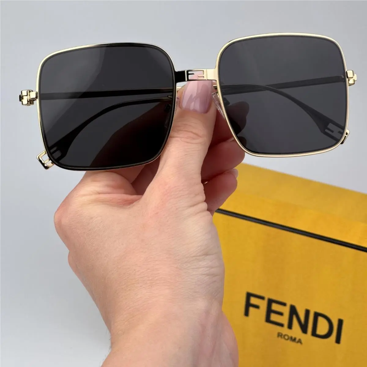 Women Sunglasses Square Endura Gold Smoke FE40123U Baguette 30A by Fendi