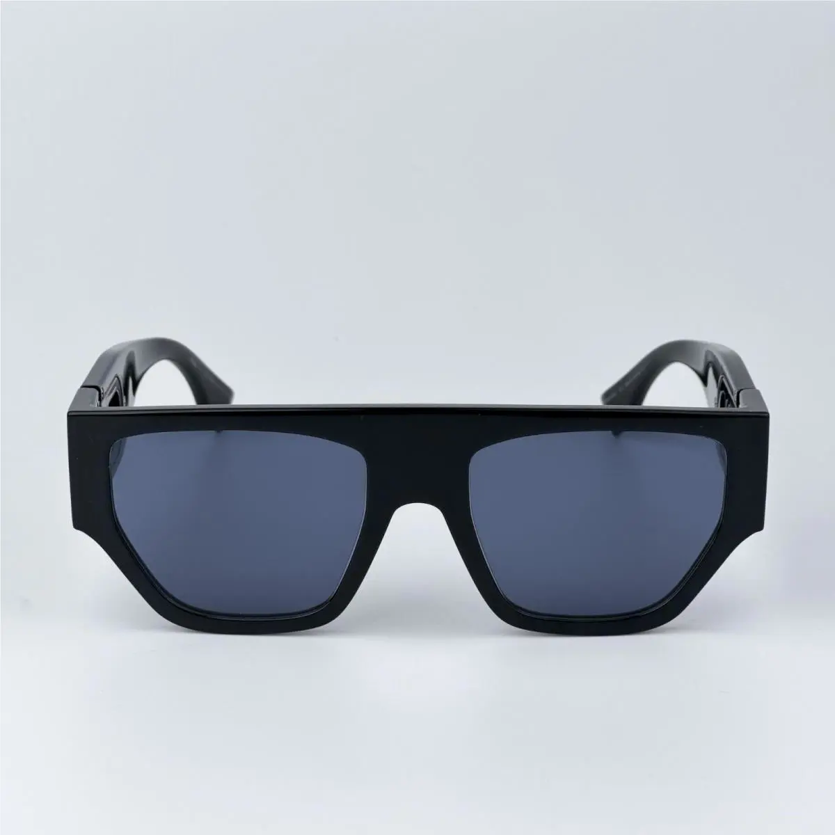 Fendi Men Sunglasses Black Blue Geometric FE40108U O`lock 01V