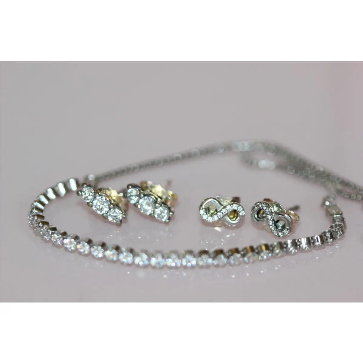 Pandora Gift Set Stud Earrings 2 PR Plus Sparkling Strand Tennis Bracelet Vday