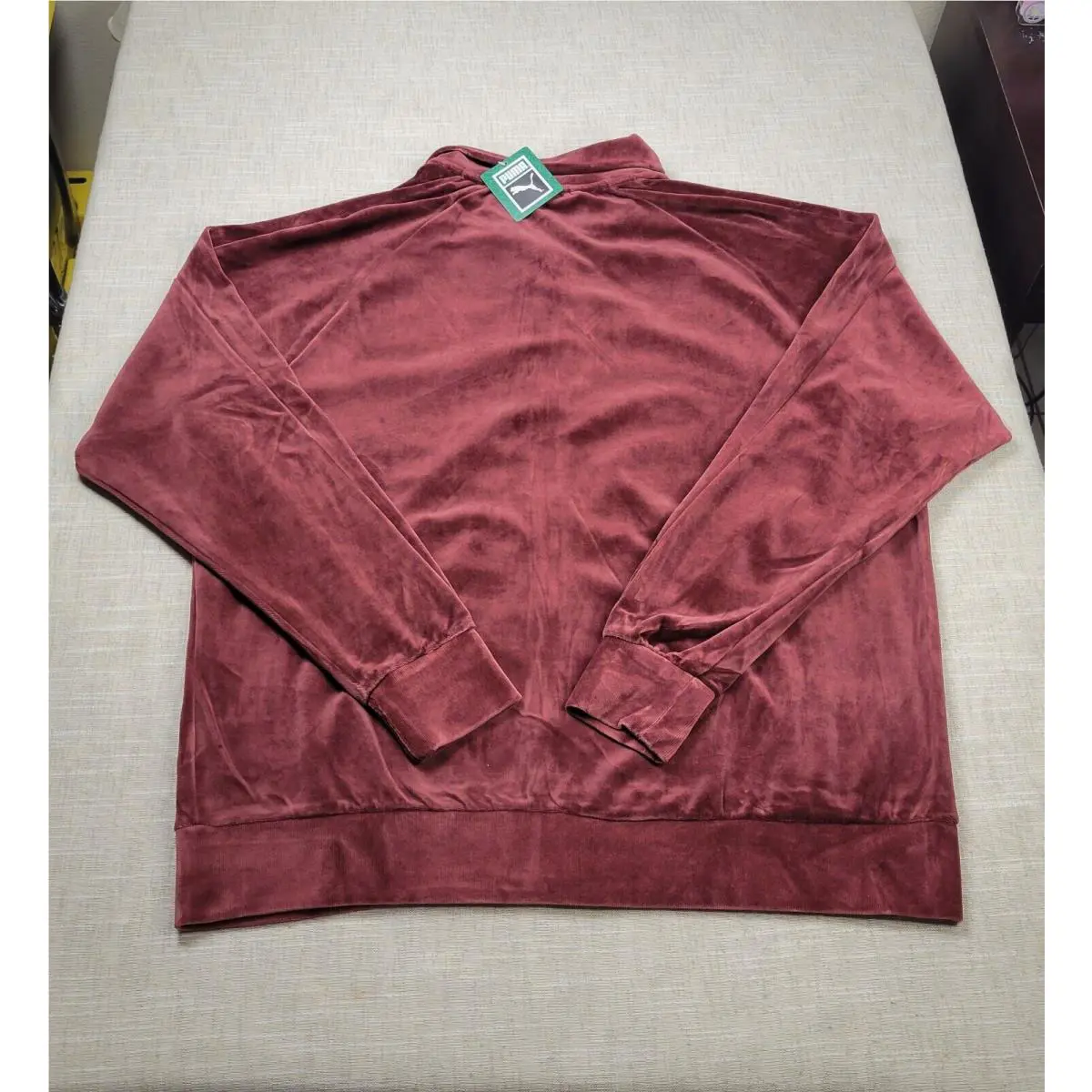Puma clothing - Maroon Gold 4