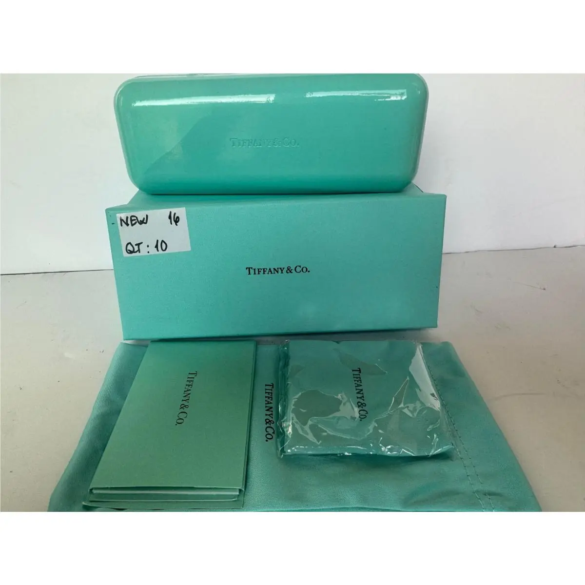 Tiffany Co. Clamshell Eyeglass Sunglasses Case w Cleaning Cloth Bag 16